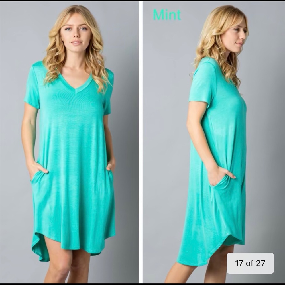 NWOT V-Neck dress with side Pockets